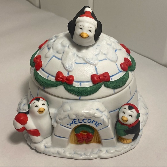 90s FIGIS Penguin Igloo Christmas Dish bowl LOT Salt and Pepper Shaker Vintage - Picture 6 of 16